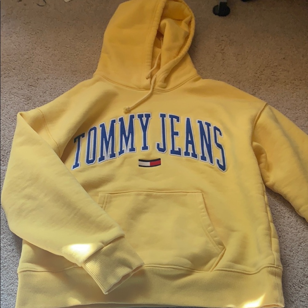 TOMMY HILFIGER YELLOW HOODIE